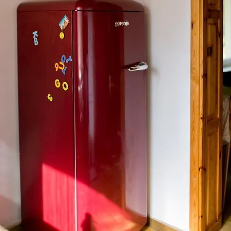 Przytulny Dom W Sosnowym Lesie Nad Rzeka I Jeziorem