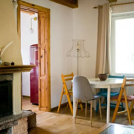 Przytulny Dom W Sosnowym Lesie Nad Rzeka I Jeziorem Feriehus